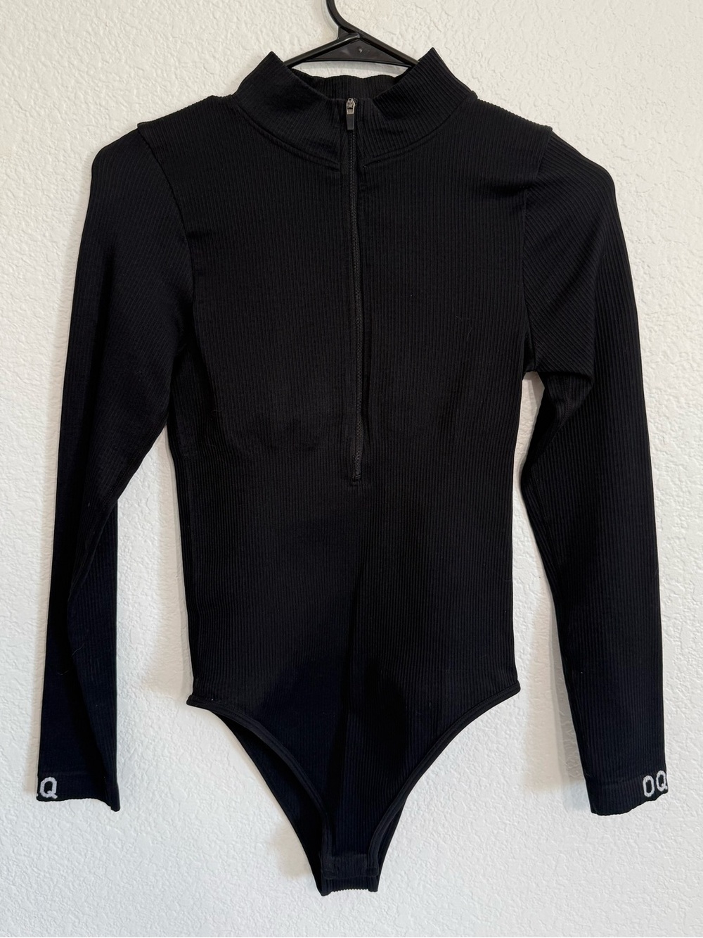 Black Long Sleeve Bodysuit w/Front Zipper Detail | Size M